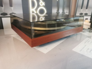 BEOGRAM 1000 TURNTABLE - Quality Dream Audio